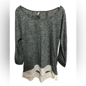 Vanity Ruffle Trim Tunic.  NWOT size Large.